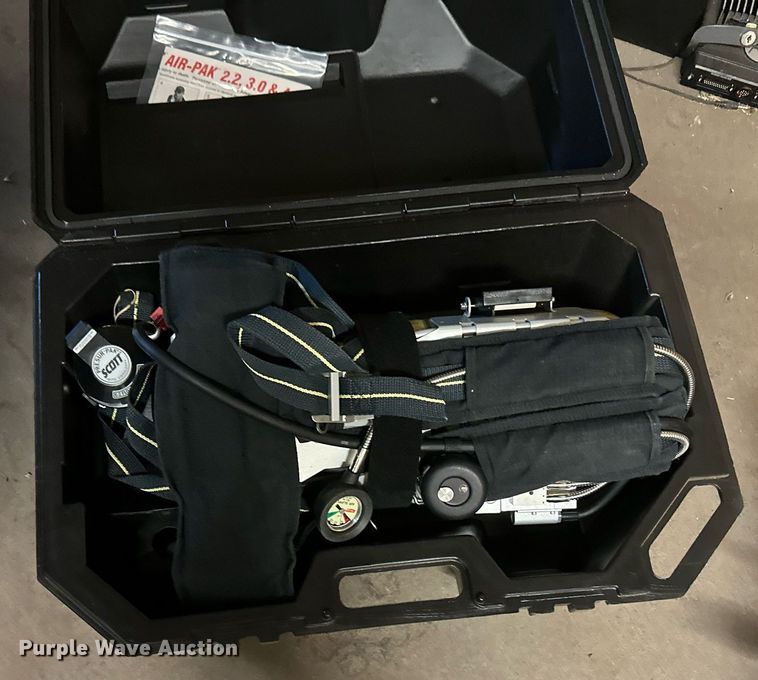 image for item NY9281 (4) Scott SCBA apparatus