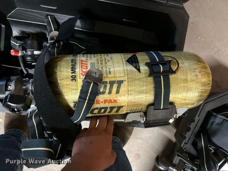image for item NY9281 (4) Scott SCBA apparatus