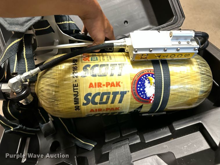 image for item NY9281 (4) Scott SCBA apparatus