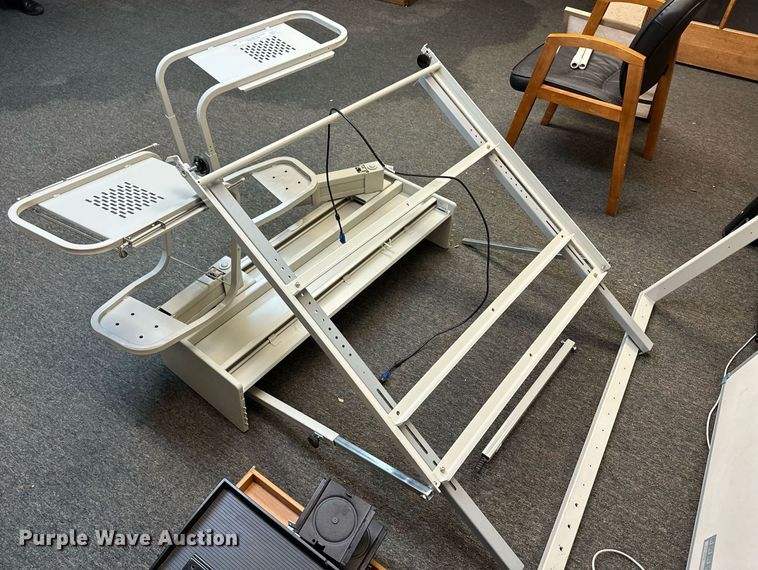 image for item NY9282 Drafting table