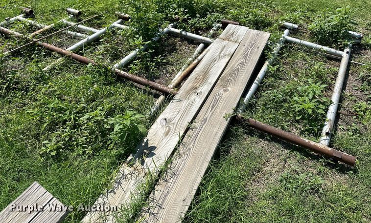 image for item NY9283 (3) bleachers