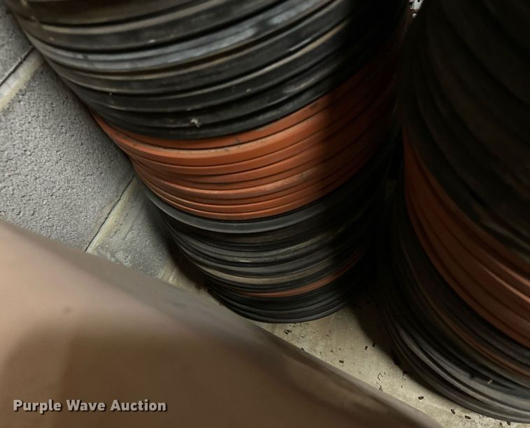 image for item NY9286 Approximately 100 traffic light lenses