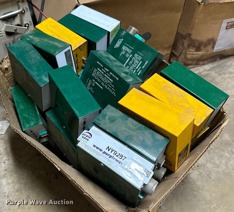 image for item NY9287 (43) loop detectors