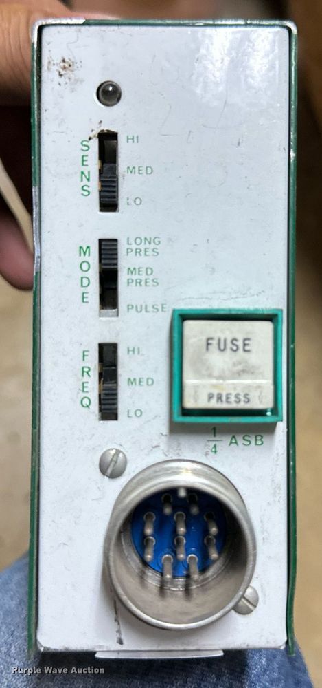 image for item NY9287 (43) loop detectors