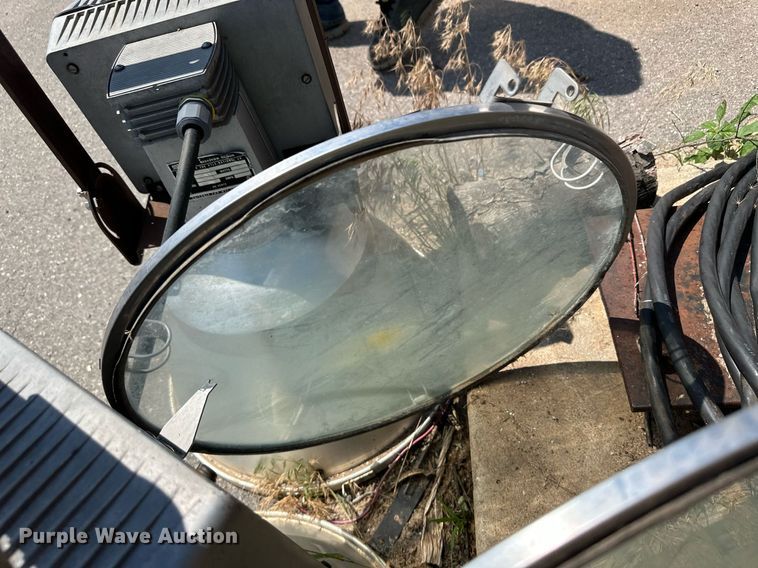 image for item NY9289 (2) Steber light fixtures