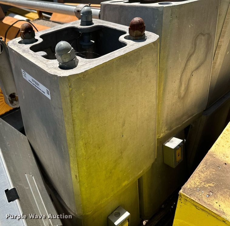 image for item NY9291 (8) breakaway pole bases