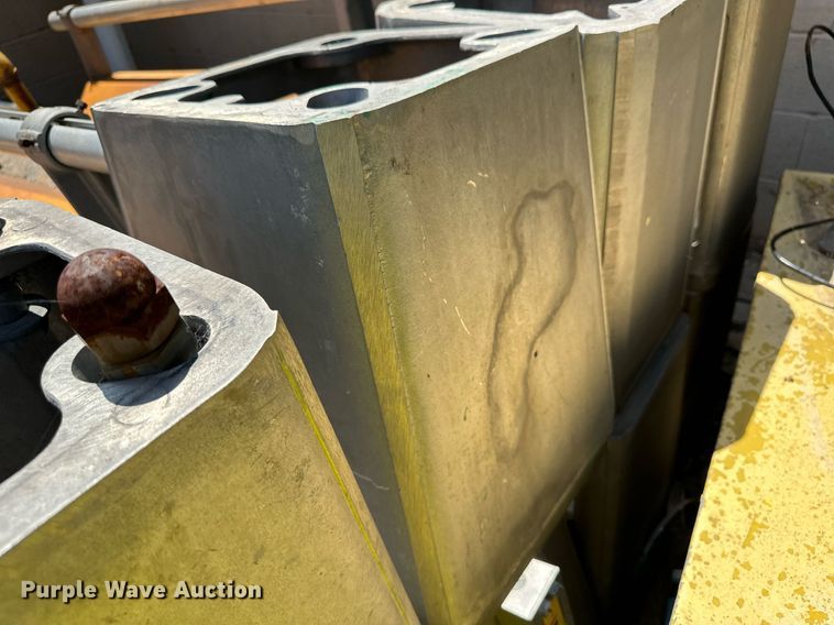 image for item NY9291 (8) breakaway pole bases