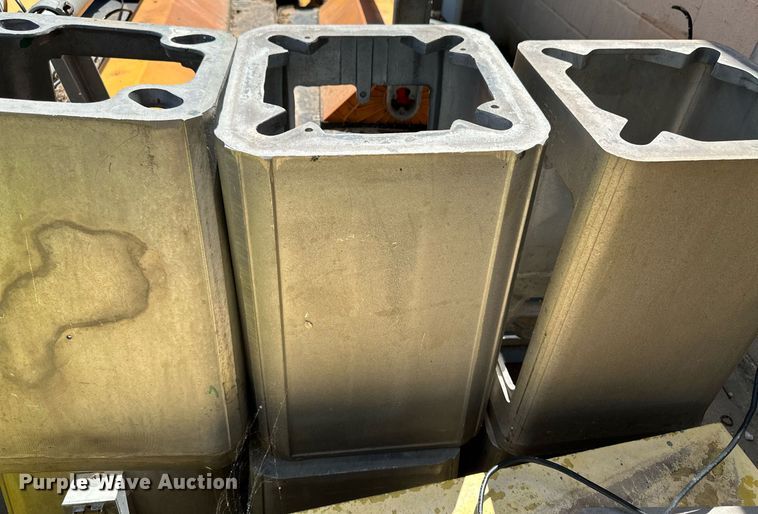 image for item NY9291 (8) breakaway pole bases