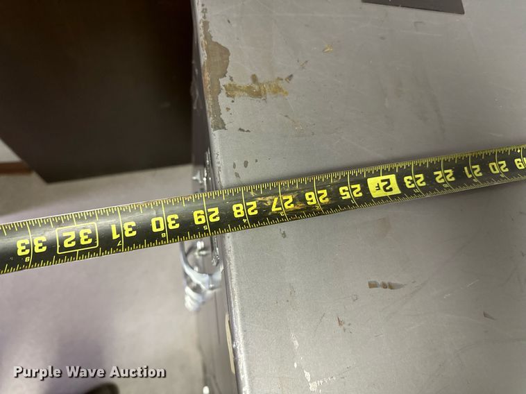 image for item OC9052 (5) four drawer file cabinets