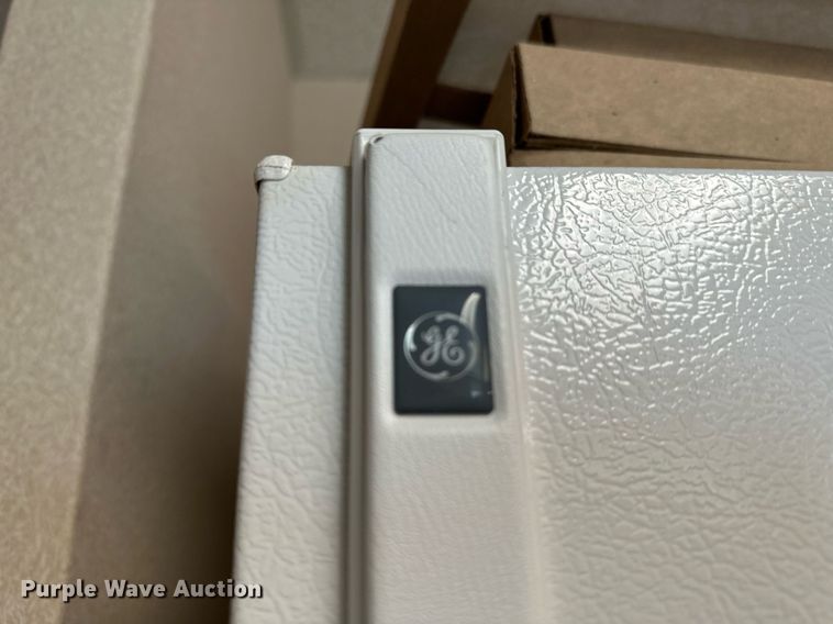 image for item OC9053 Electronics