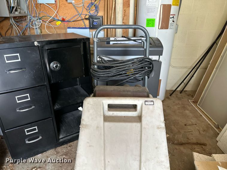 image for item OC9058 Office supplies