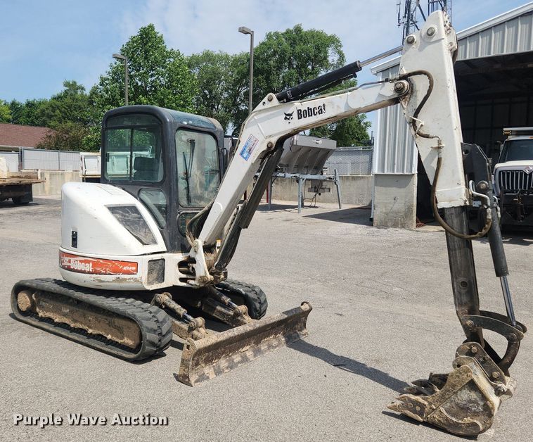 image for item OK9551 Bobcat 430 ZHS FastTrack  mini excavator