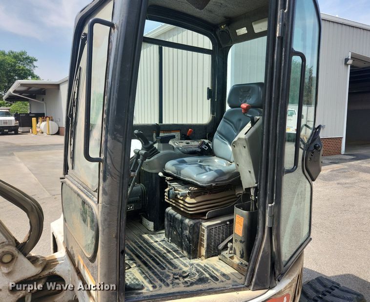 image for item OK9551 Bobcat 430 ZHS FastTrack  mini excavator