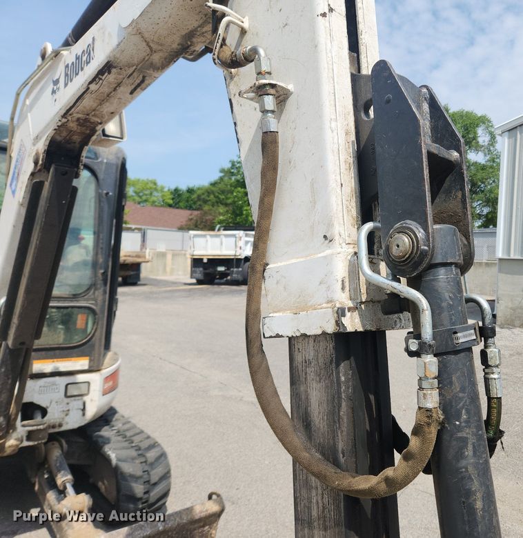 image for item OK9551 Bobcat 430 ZHS FastTrack  mini excavator