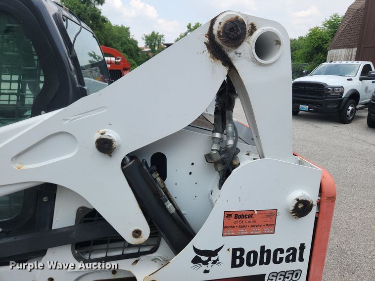 image for item OK9595 2012 Bobcat S650  skid steer loader