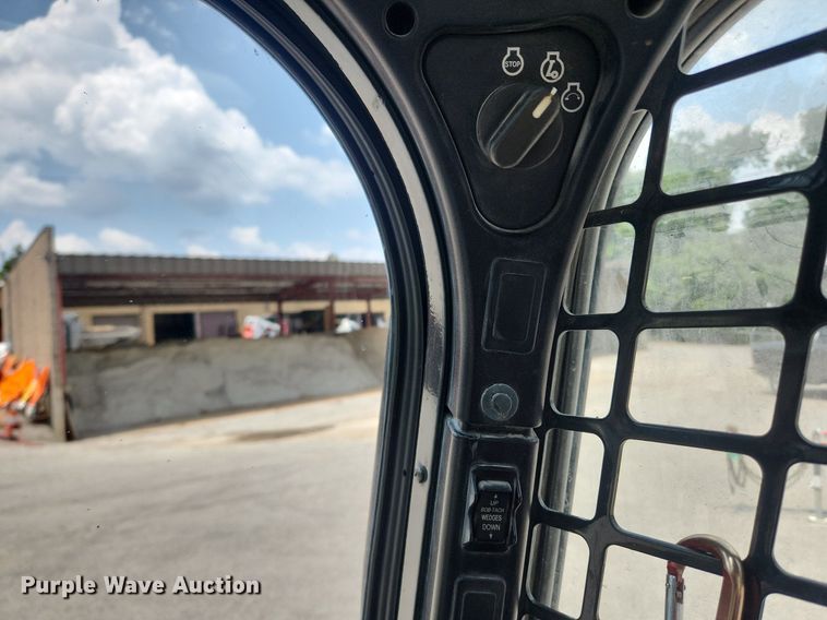 image for item OK9595 2012 Bobcat S650  skid steer loader