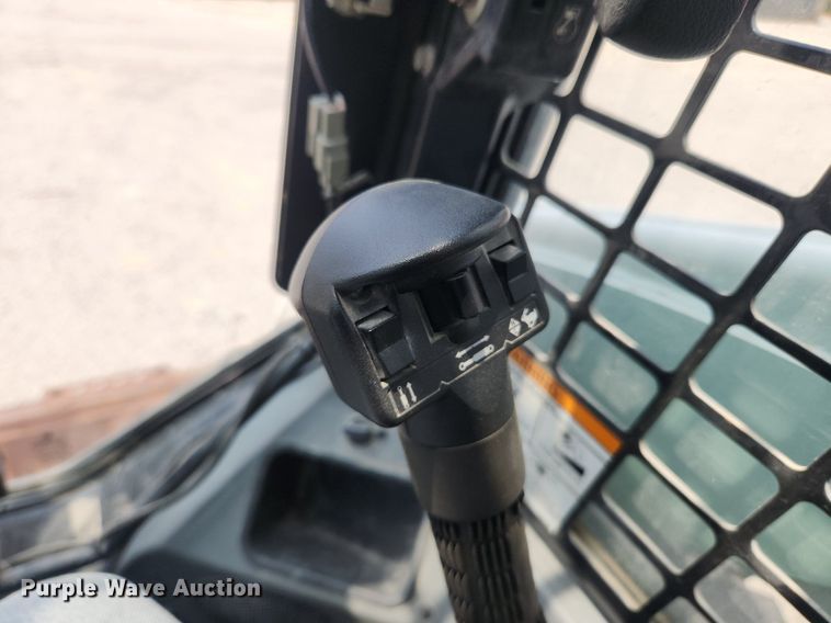 image for item OK9595 2012 Bobcat S650  skid steer loader