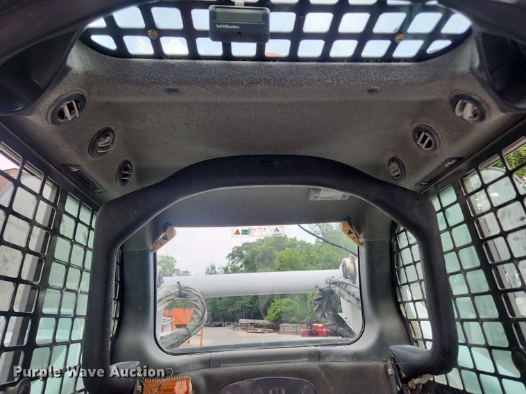 image for item OK9595 2012 Bobcat S650  skid steer loader