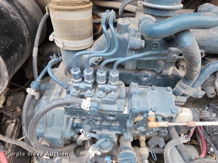 image for item OK9595 2012 Bobcat S650  skid steer loader