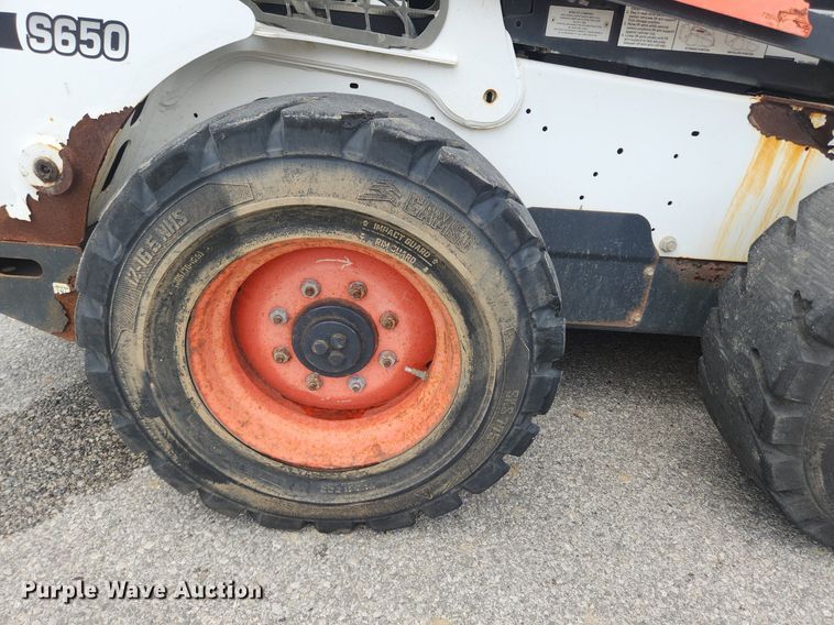 image for item OK9595 2012 Bobcat S650  skid steer loader