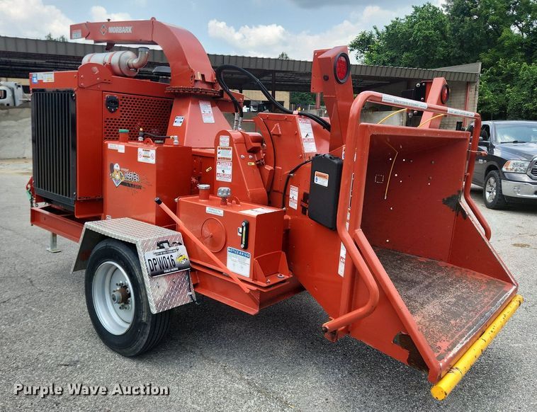 image for item OK9596 2015 Morbark Beever M15RX  wood chipper