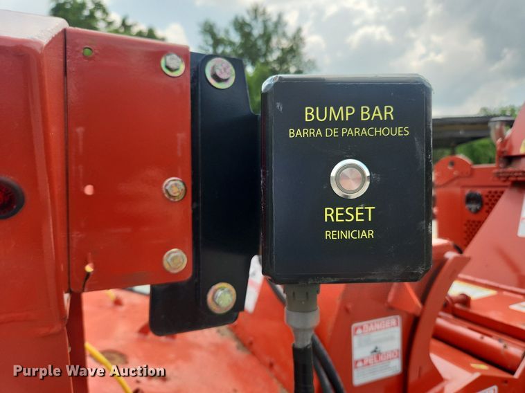 image for item OK9596 2015 Morbark Beever M15RX  wood chipper