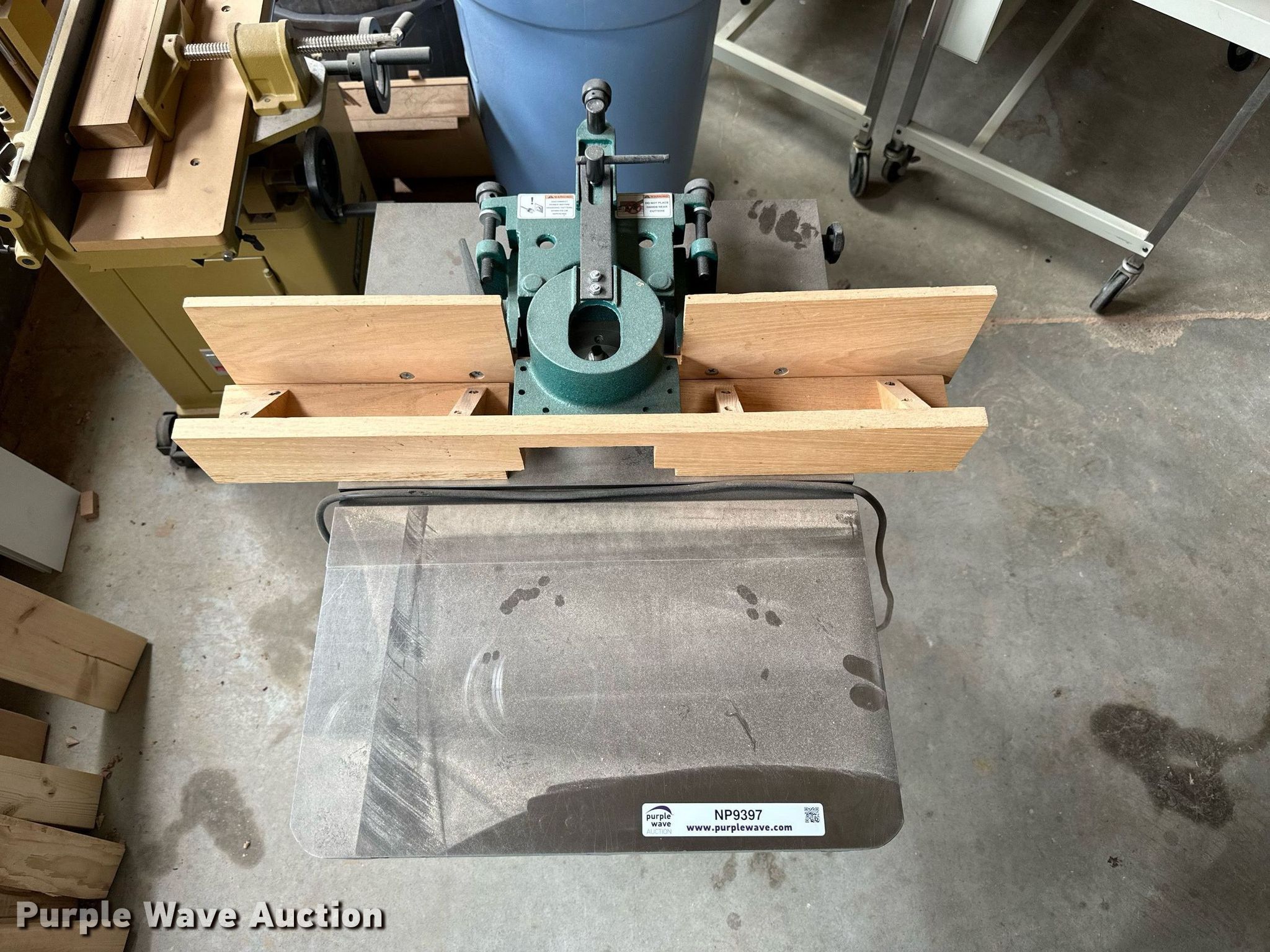 2006 Grizzly Industrial G1035 shaper in Oberlin, KS Item NP9397 sold