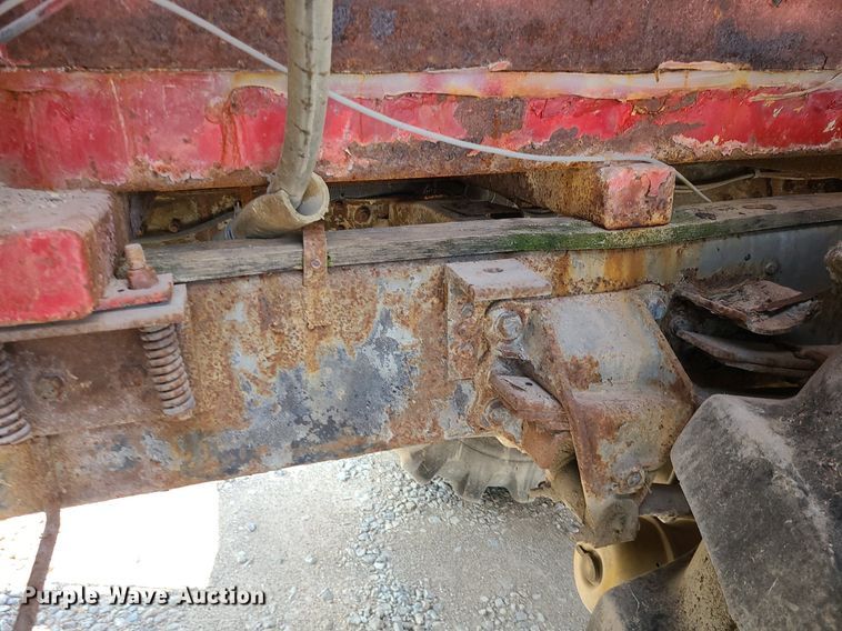 image for item BR9806 1995 Ford L8000  applicator truck