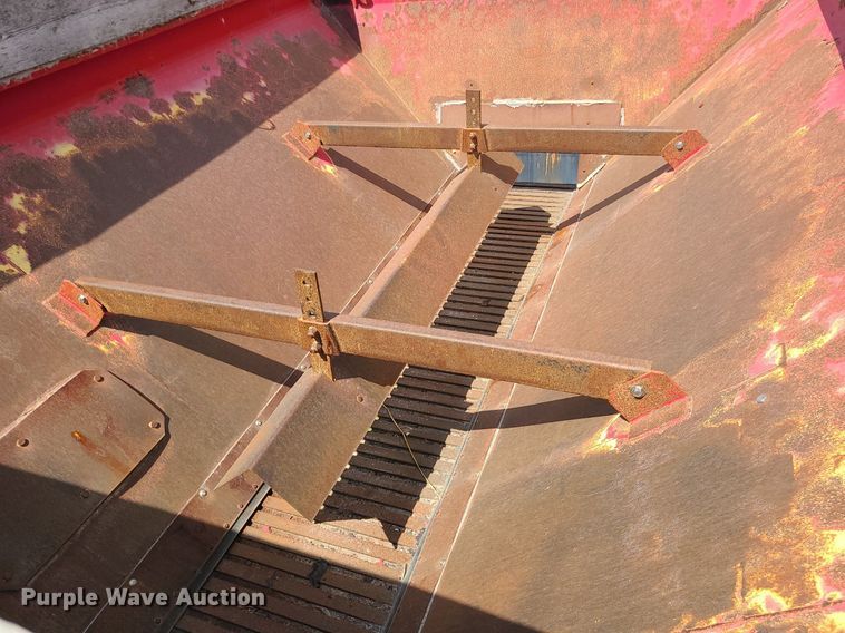 image for item BR9806 1995 Ford L8000  applicator truck