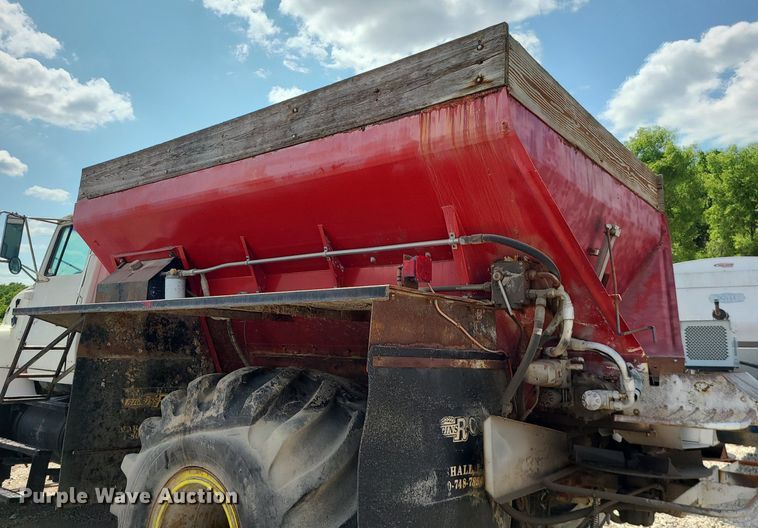 image for item BR9806 1995 Ford L8000  applicator truck