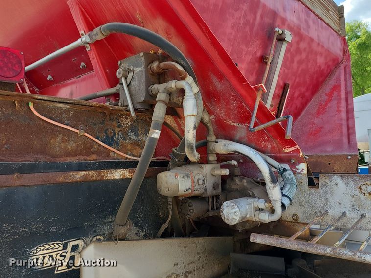 image for item BR9806 1995 Ford L8000  applicator truck