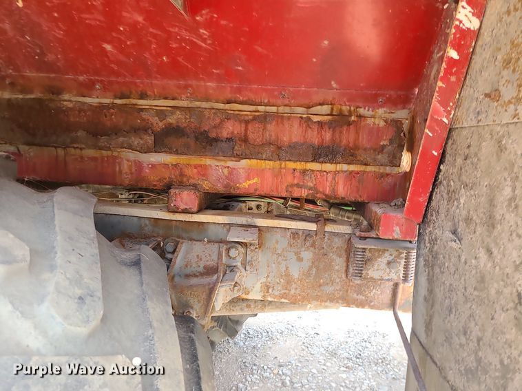 image for item BR9806 1995 Ford L8000  applicator truck