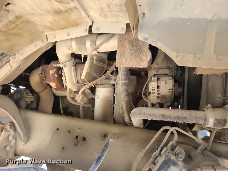 image for item BR9806 1995 Ford L8000  applicator truck