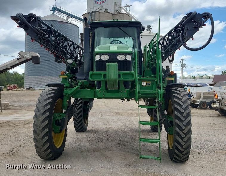 image for item BR9807 2012 John Deere 4730  sprayer
