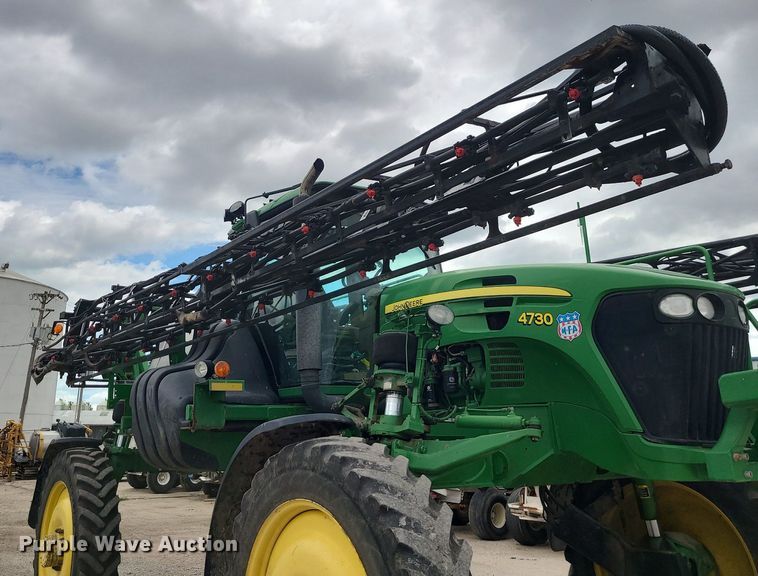 image for item BR9807 2012 John Deere 4730  sprayer