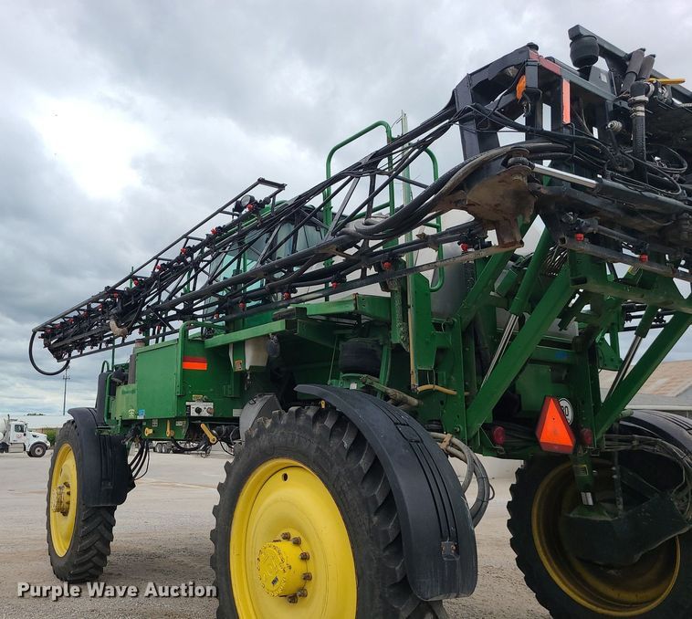 image for item BR9807 2012 John Deere 4730  sprayer