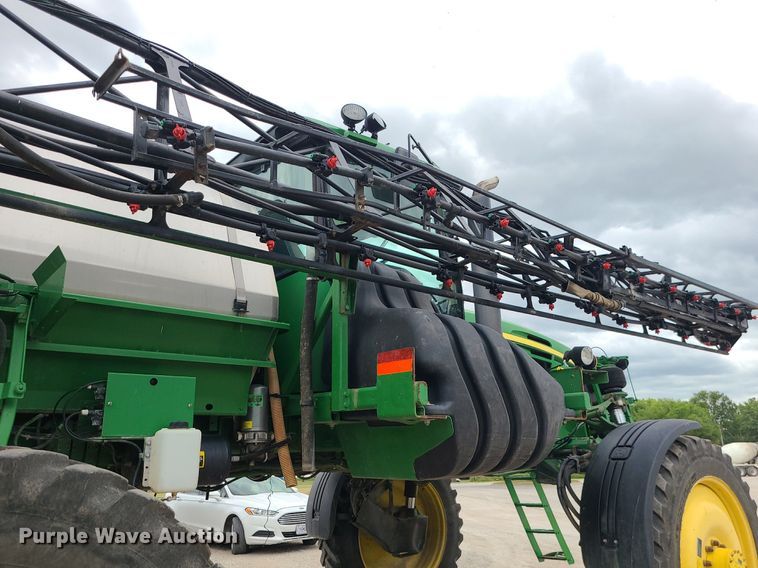 image for item BR9807 2012 John Deere 4730  sprayer