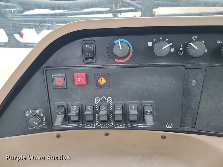 image for item BR9807 2012 John Deere 4730  sprayer