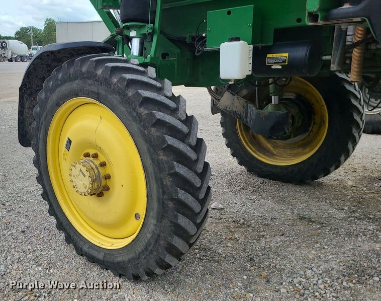 image for item BR9807 2012 John Deere 4730  sprayer