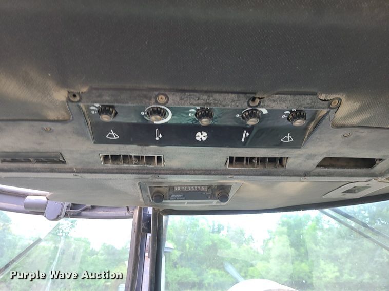 image for item DC6042 1978 John Deere 8630  4WD tractor