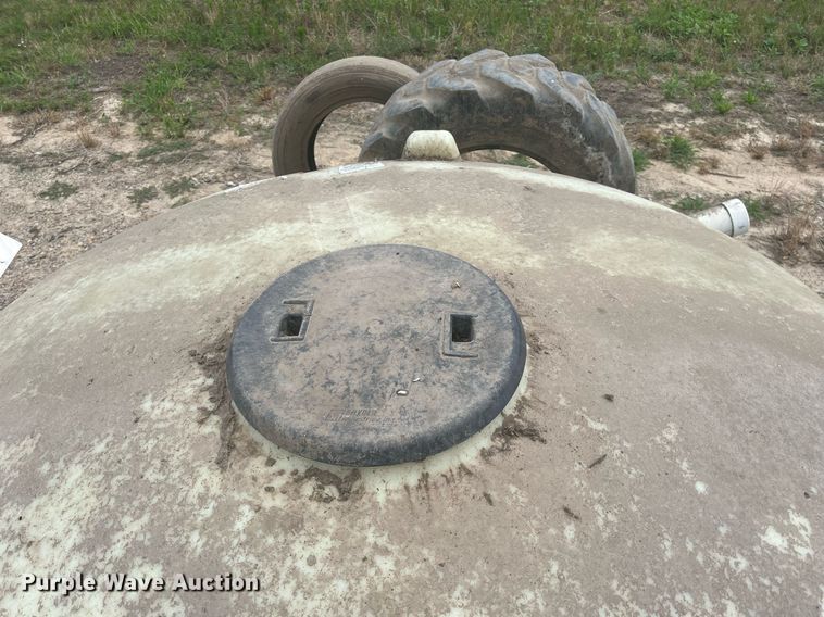 image for item DH8570 Shop built  nurse tank trailer