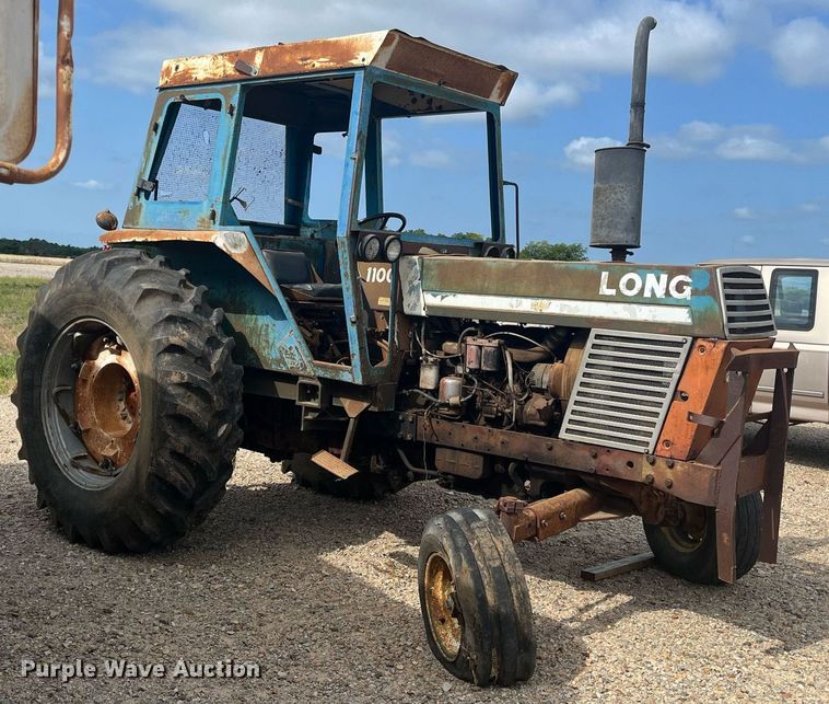 image for item DH8572 Long 1540  tractor