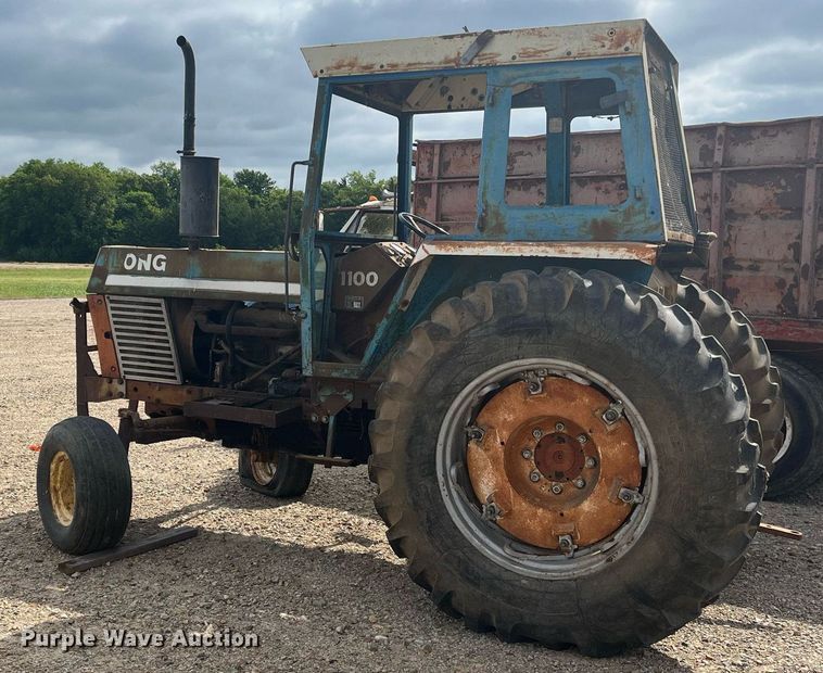 image for item DH8572 Long 1540  tractor