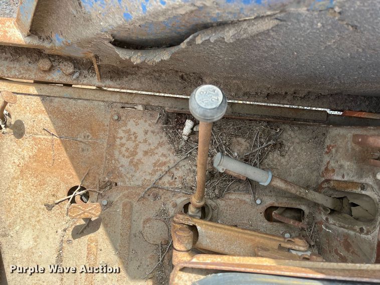 image for item DH8572 Long 1540  tractor