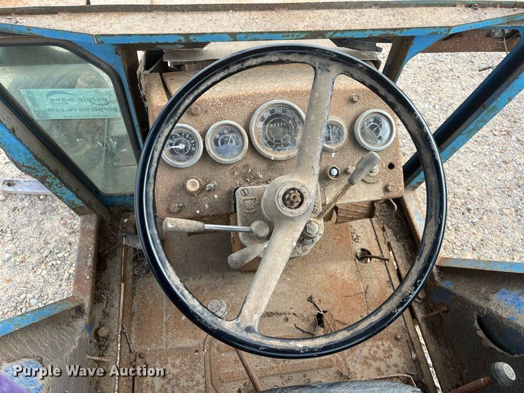 image for item DH8572 Long 1540  tractor