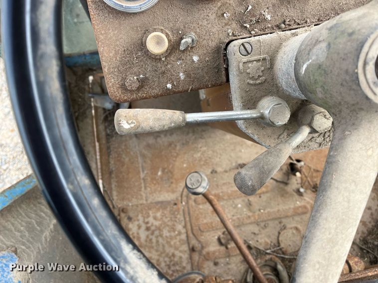 image for item DH8572 Long 1540  tractor