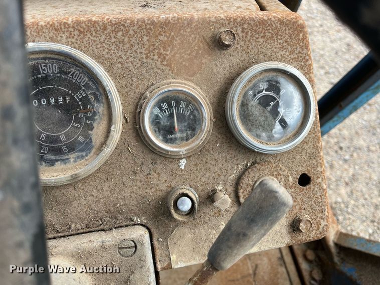 image for item DH8572 Long 1540  tractor