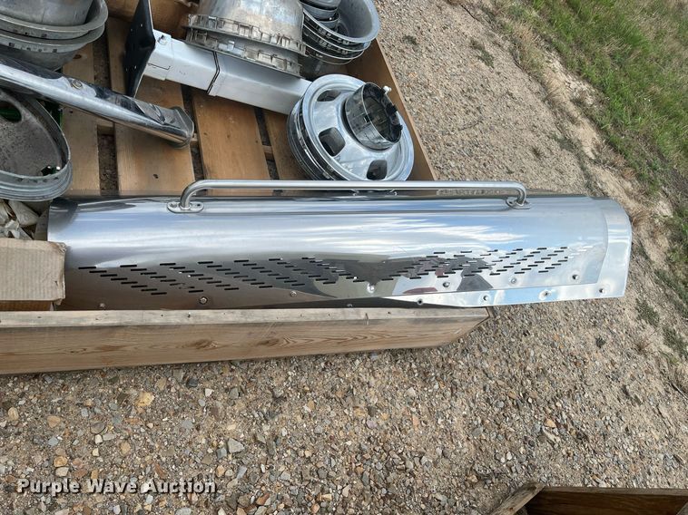 image for item DH8573 Truck parts