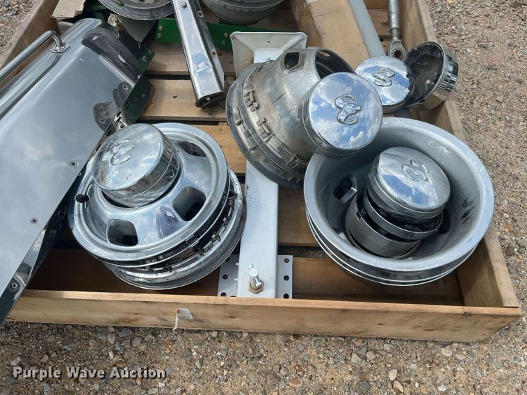 image for item DH8573 Truck parts