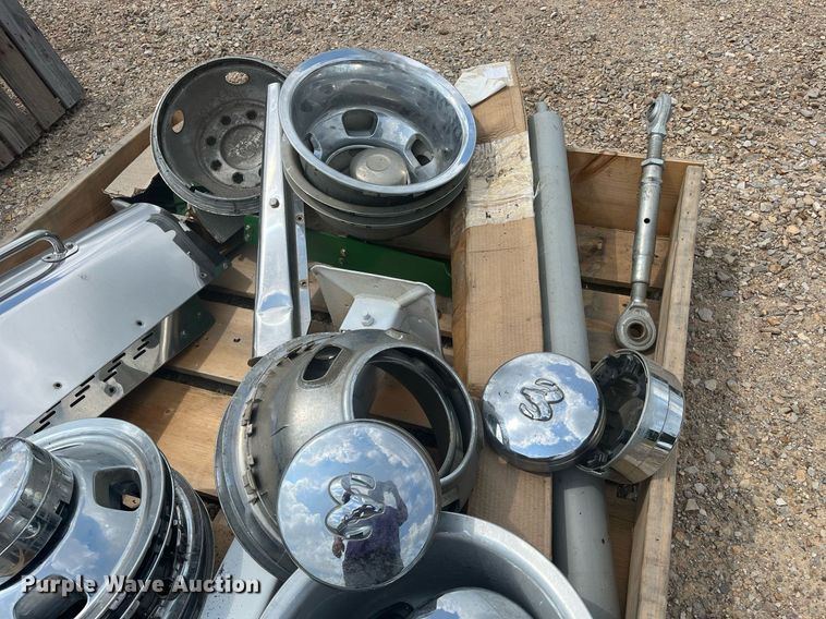 image for item DH8573 Truck parts